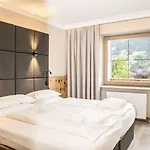 Held - Hotel&spa , 4 Sterne Superior, Zillertal Hotel 4*