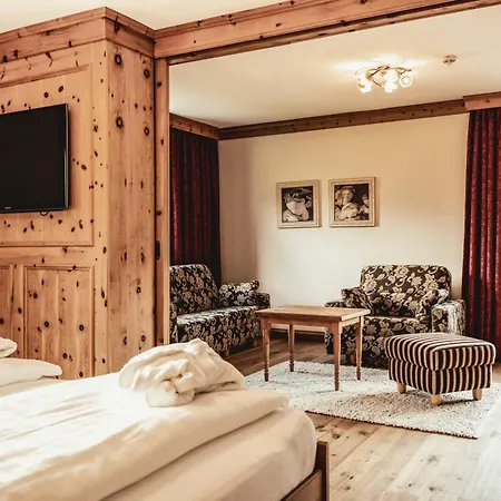 Held Hotell