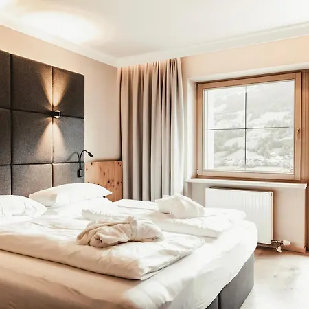 Hotel Held Fügen