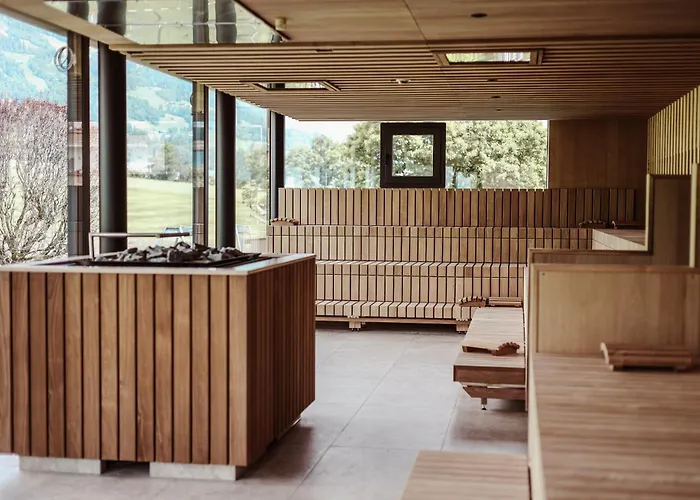 Held - Hotel&spa , 4 Sterne Superior, Zillertal Hotel Fügen