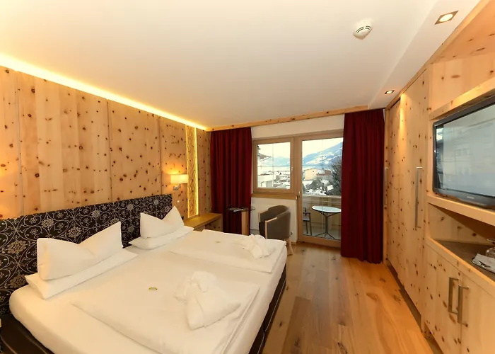 Held - Hotel&spa , 4 Sterne Superior, Zillertal Hotel Fügen