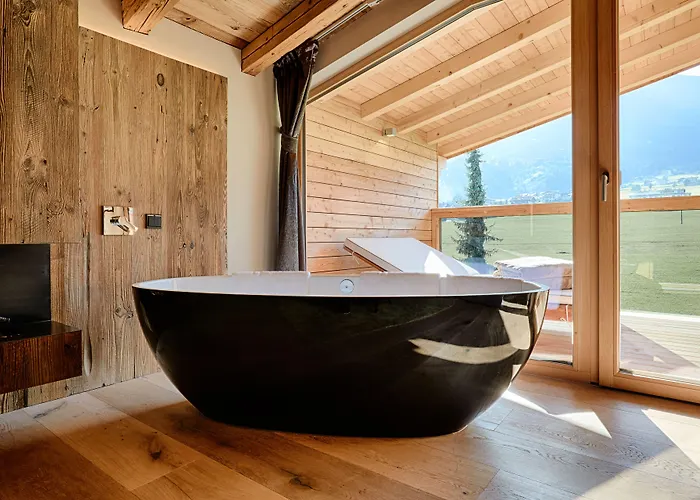 Held - Hotel&spa , 4 Sterne Superior, Zillertal Hotel Fügen