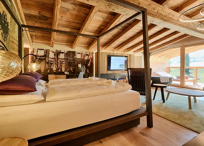 Held - Hotel&spa , 4 Sterne Superior, Zillertal Hotel Fügen