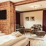 Held Hotel