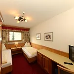 Held Hotel Fuegen